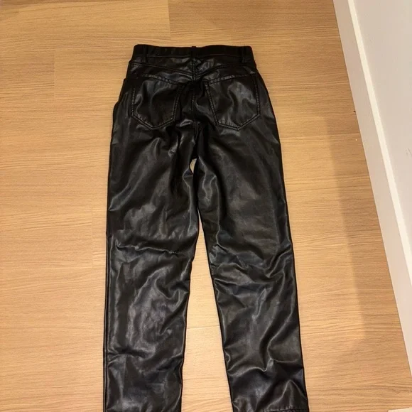 Abercrombie faux leather pants - curve love. Size 6. - Picture 2 of 4